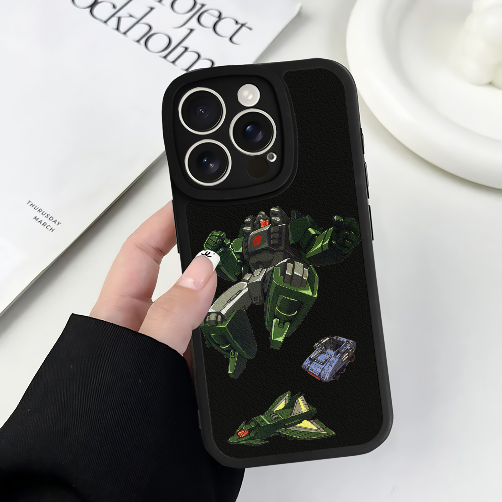 （画像用）  【iPhone 16シリーズ対応】シリコンスマホケース（レザー調） 材質：シリコン